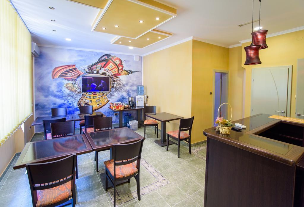 Guest house Mali homtel Subotica Buitenkant foto